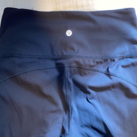 Lululemon Cropped Leggings - Picture 5 of 5